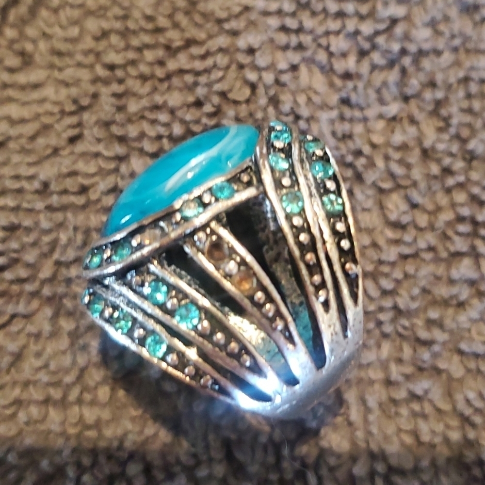 💞Ring - Picture 4 of 6